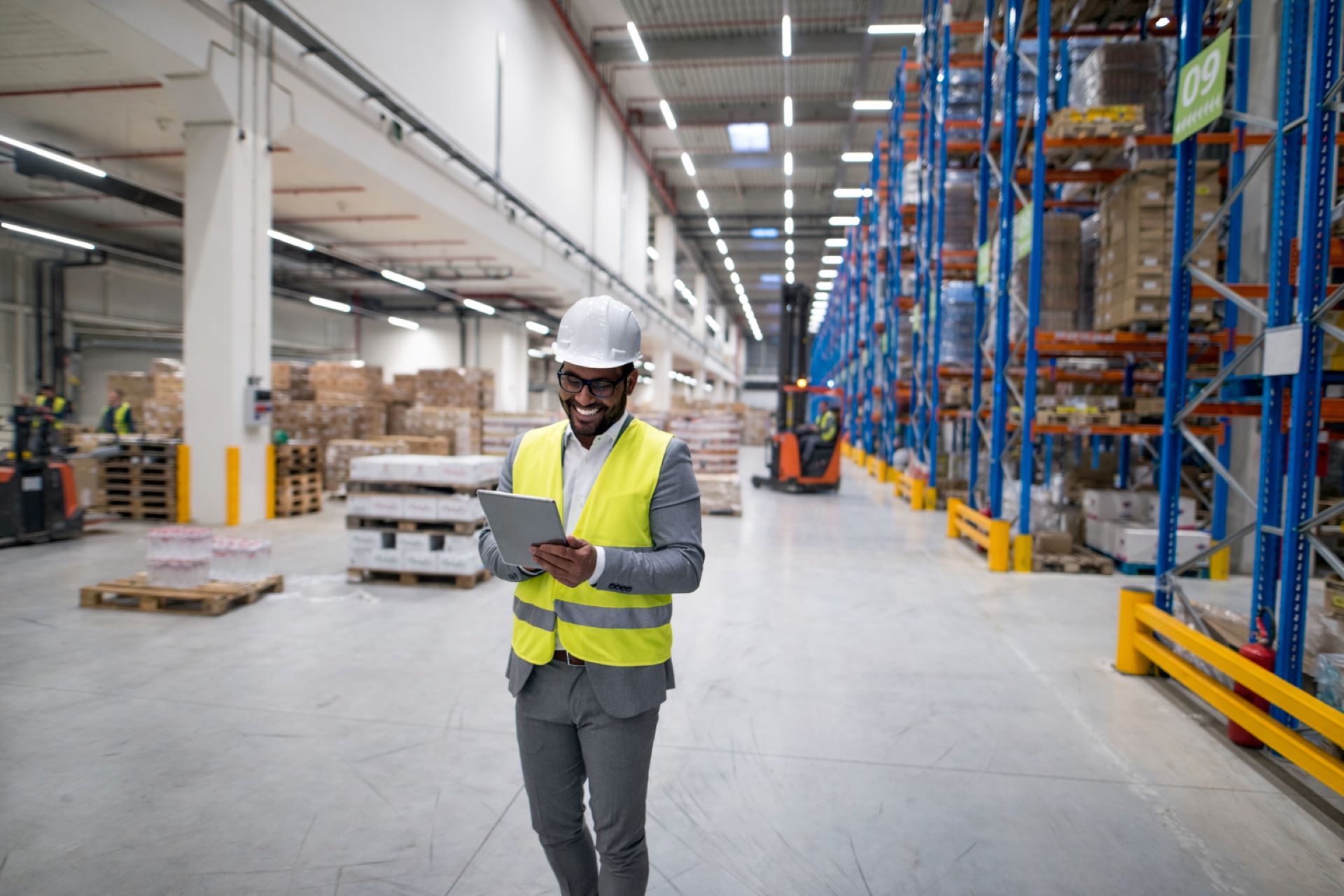 Extending Industrial Floor Life in Logistic Warehouses